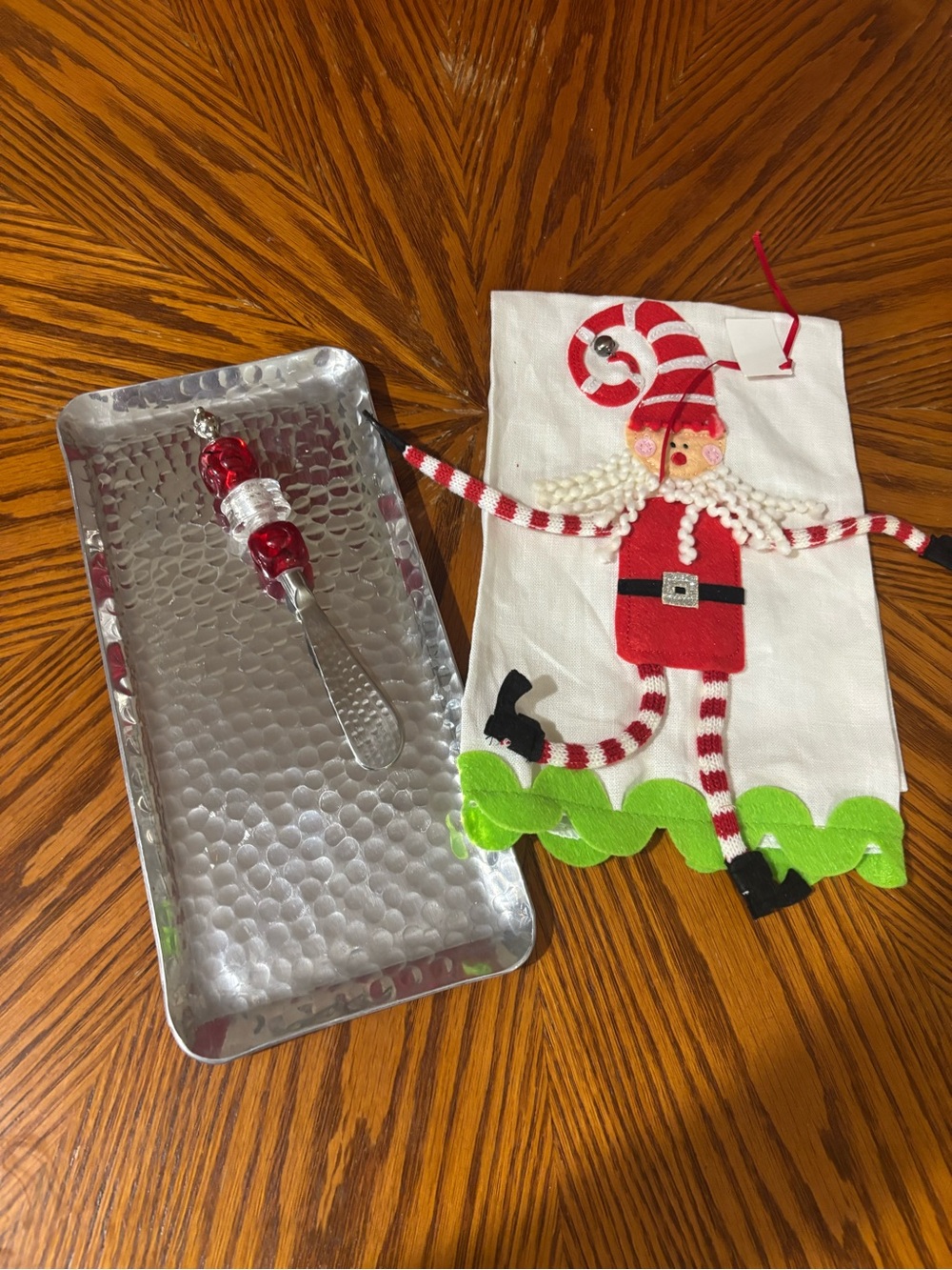 Dip Tray, Spreading Knife, and Mudpie Towel